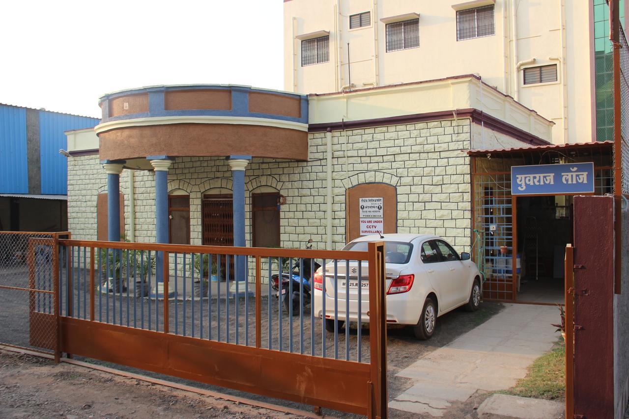 Yuvraj Lodge Osmanabad Dış mekan fotoğraf