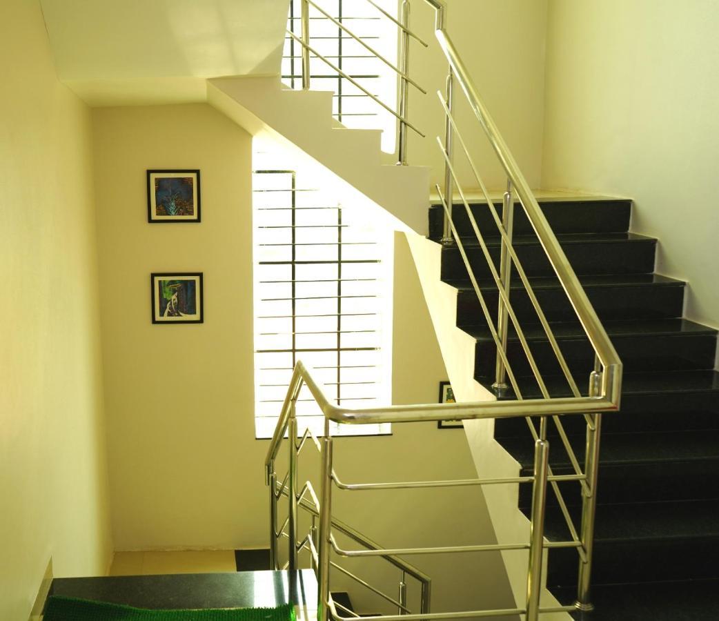 Yuvraj Lodge Osmanabad Dış mekan fotoğraf